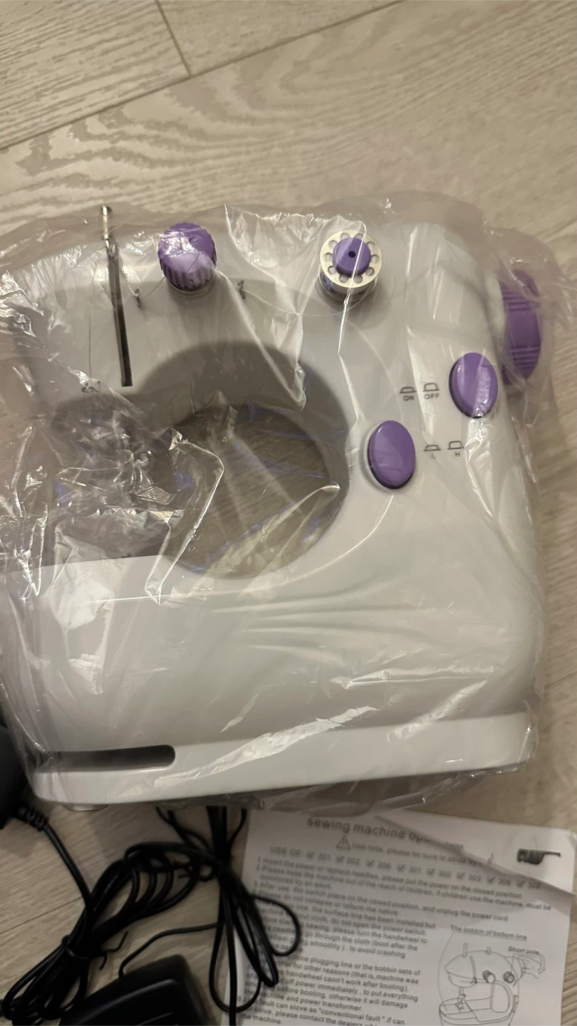 Mini Sewing Machine with Accessories - photo 2
