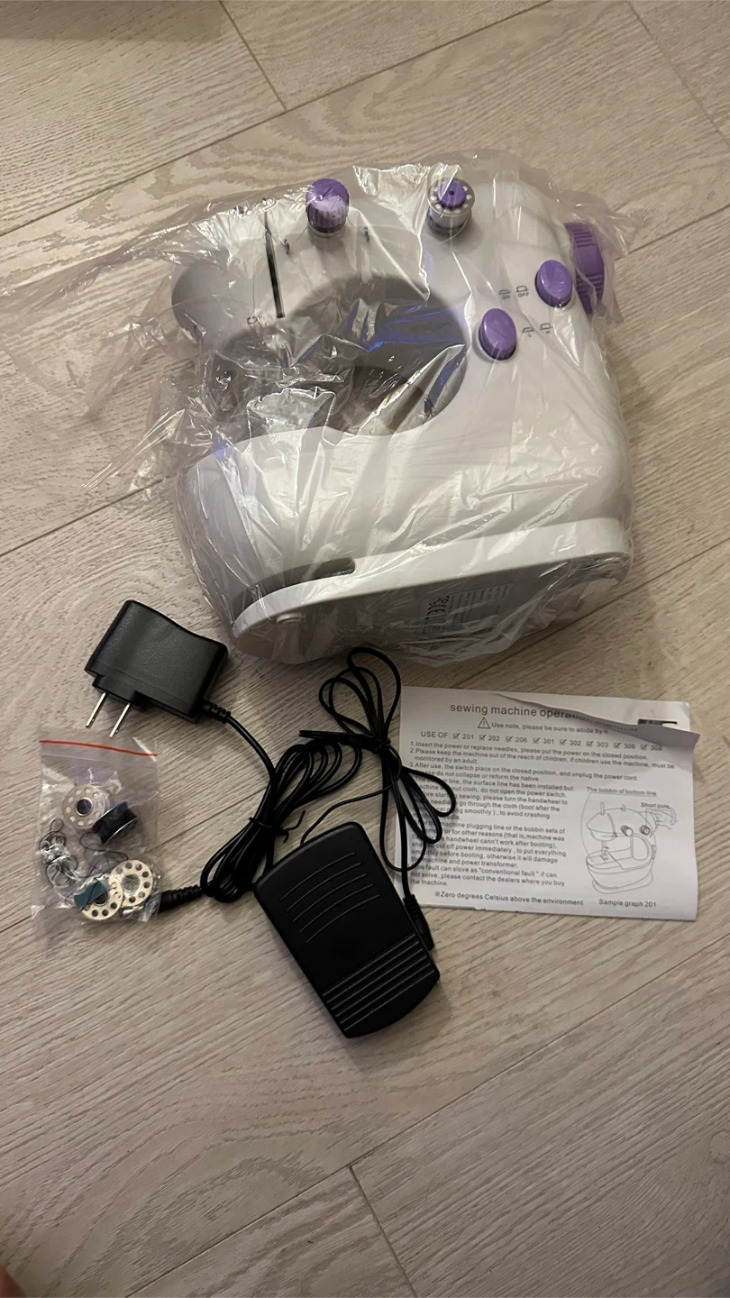 Mini Sewing Machine with Accessories - photo 4