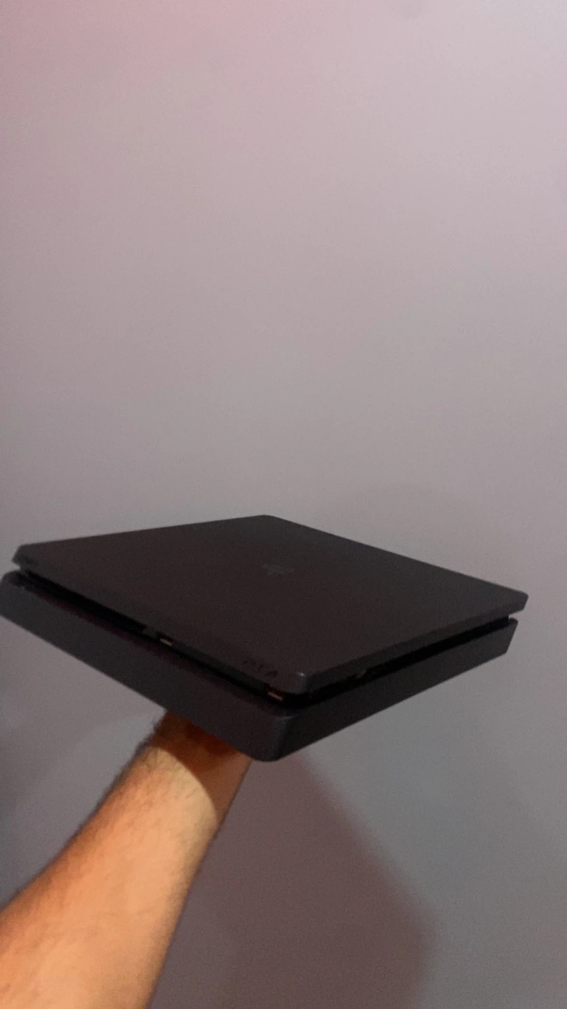 Playstation 4 - photo 2