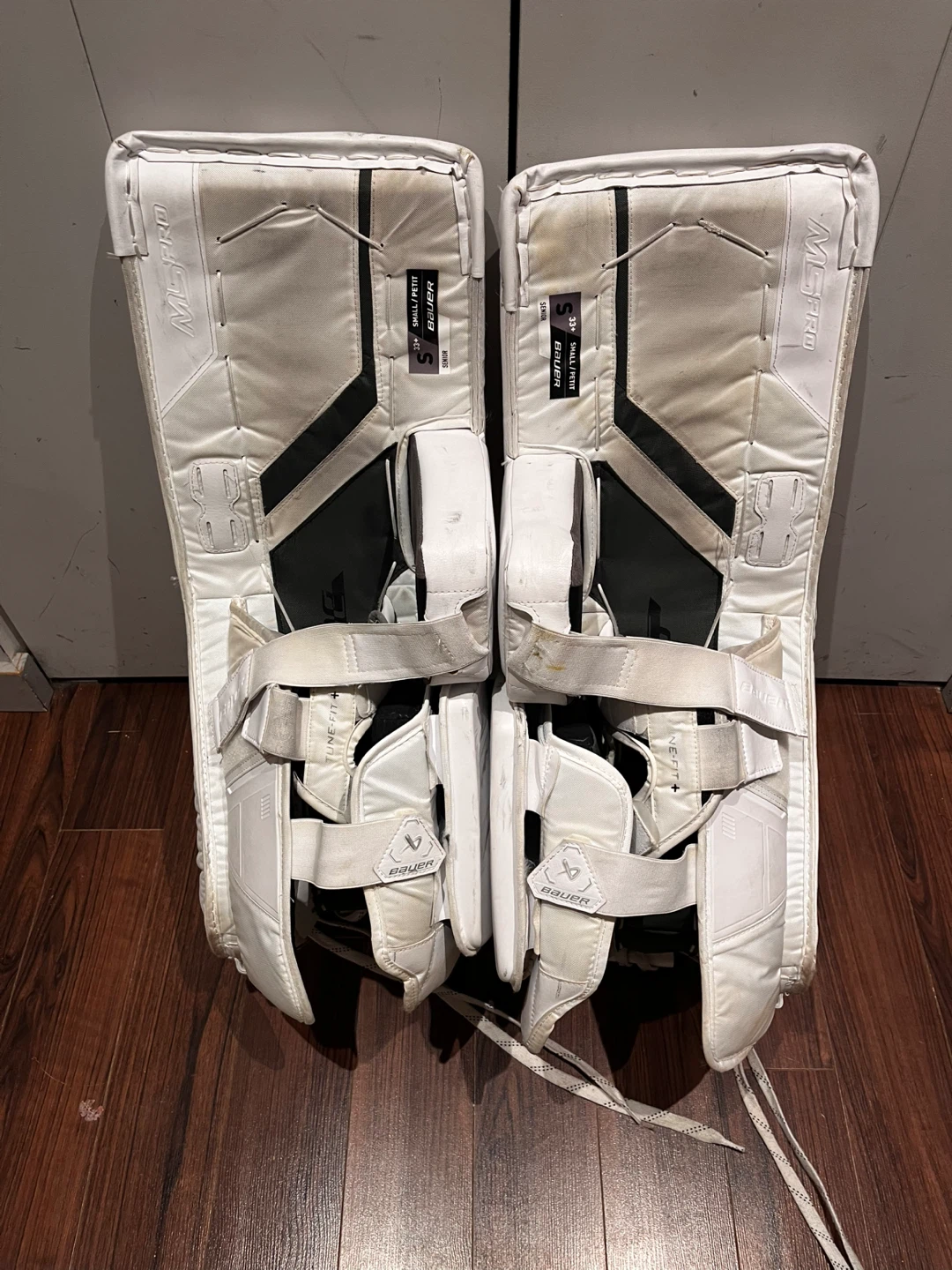 Bauer Supreme M5 Pro leg pads - photo 2