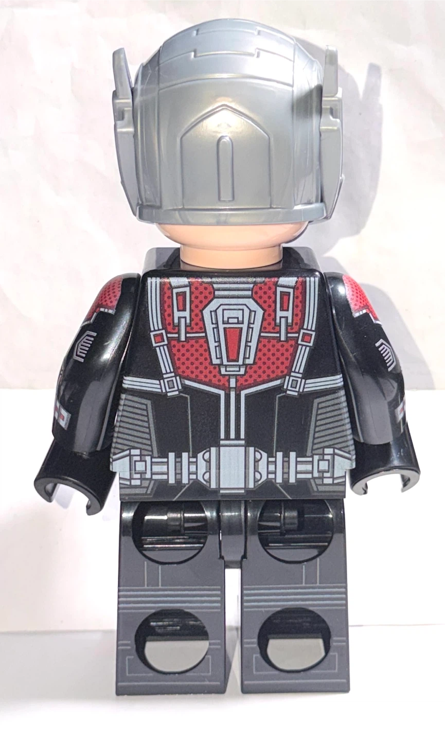 9 inch wasp mini fig. Ant man.  Giant man. Avengers customs - photo 3