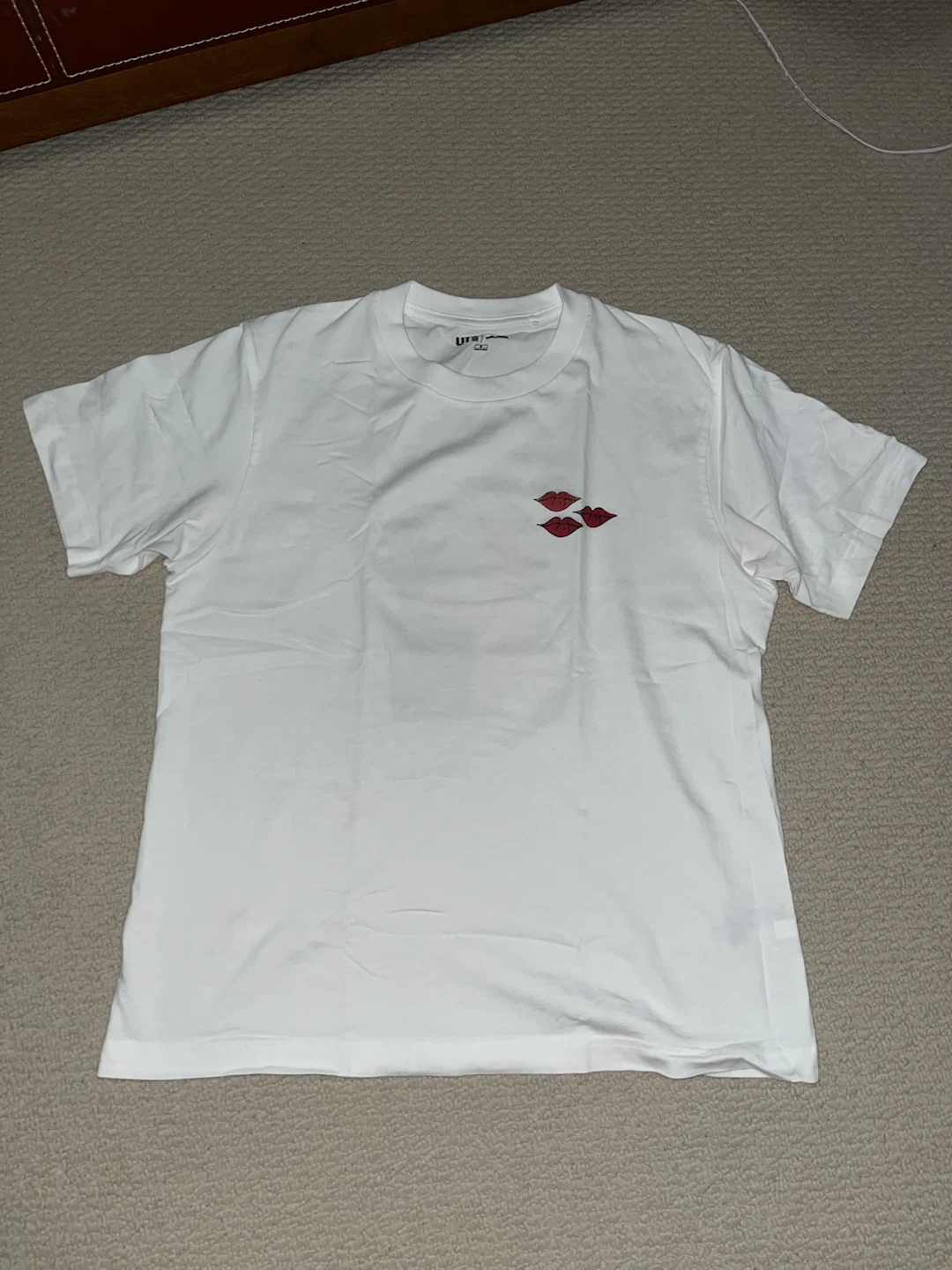 Uniqlo X Kaws shirt