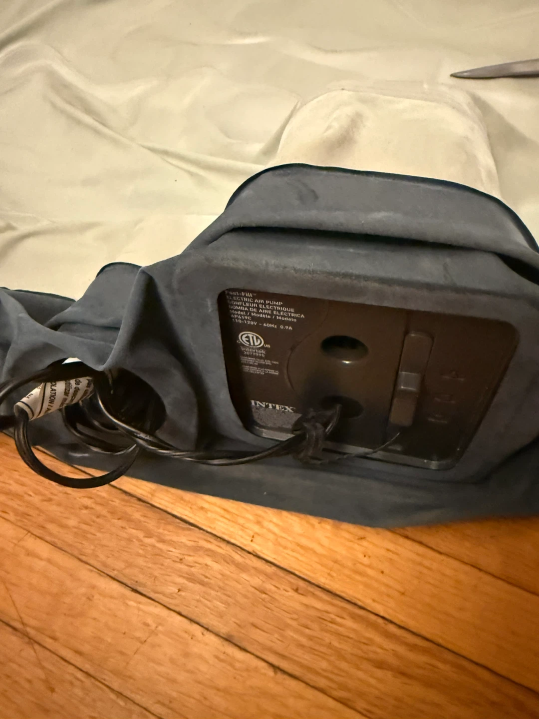 Free Twin Air Bed Slow Leak - photo 2
