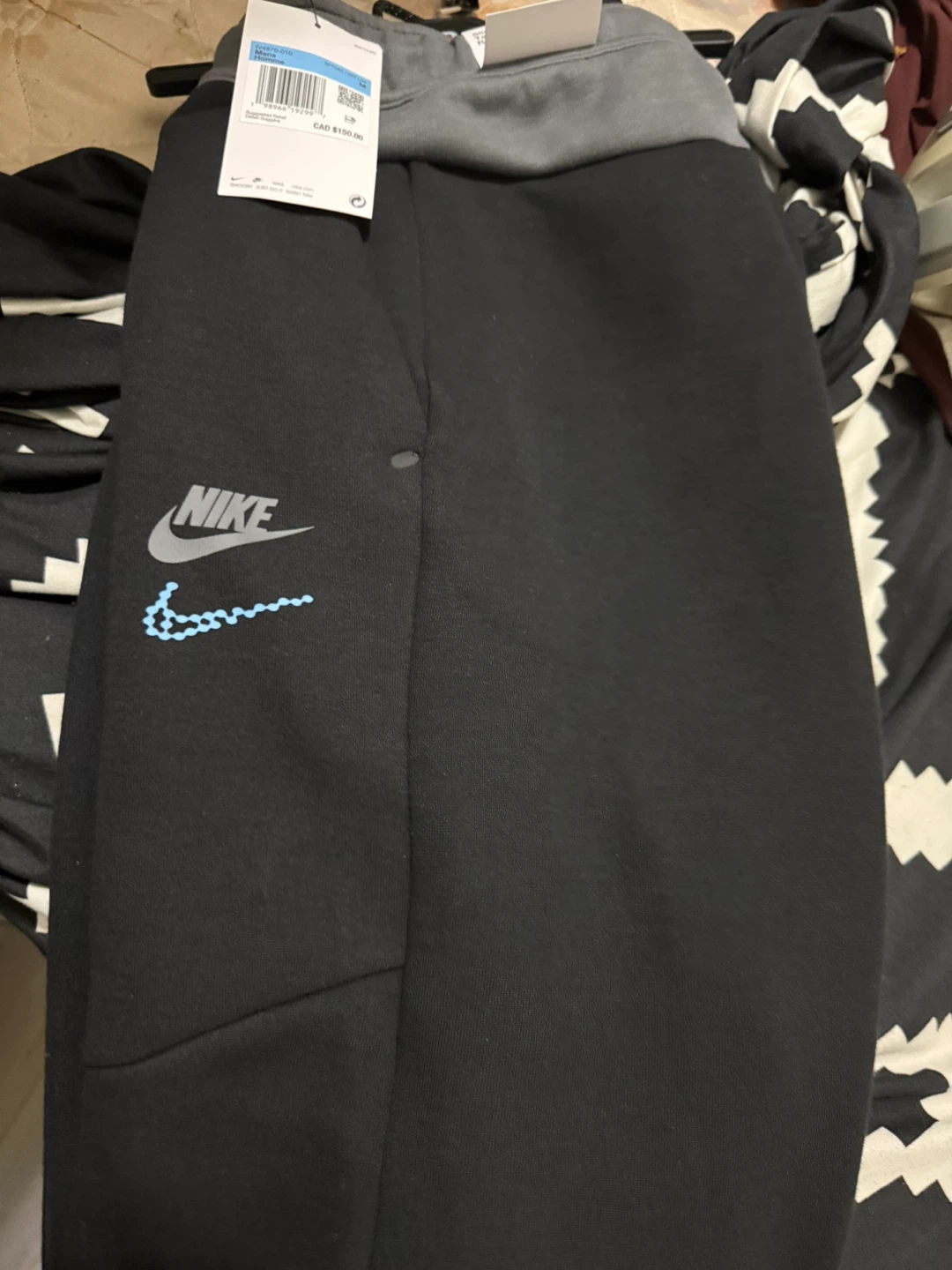 Nike Slim Fit Taper Leg Black Pants Size L