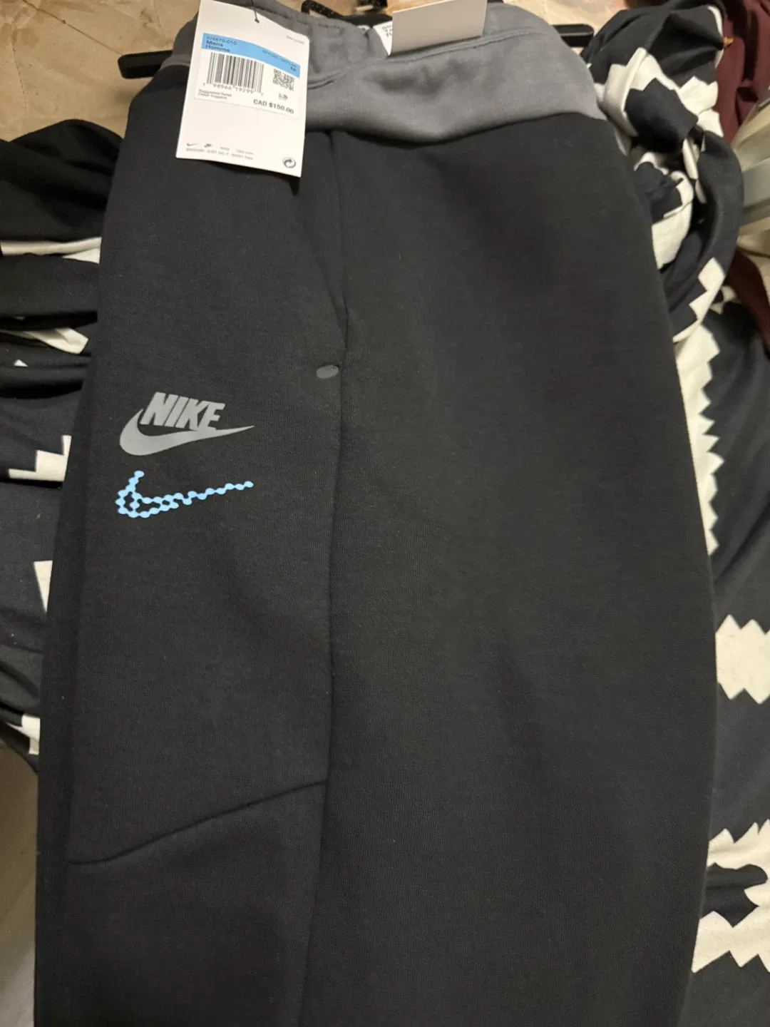Nike Slim Fit Taper Leg Black Pants Size L