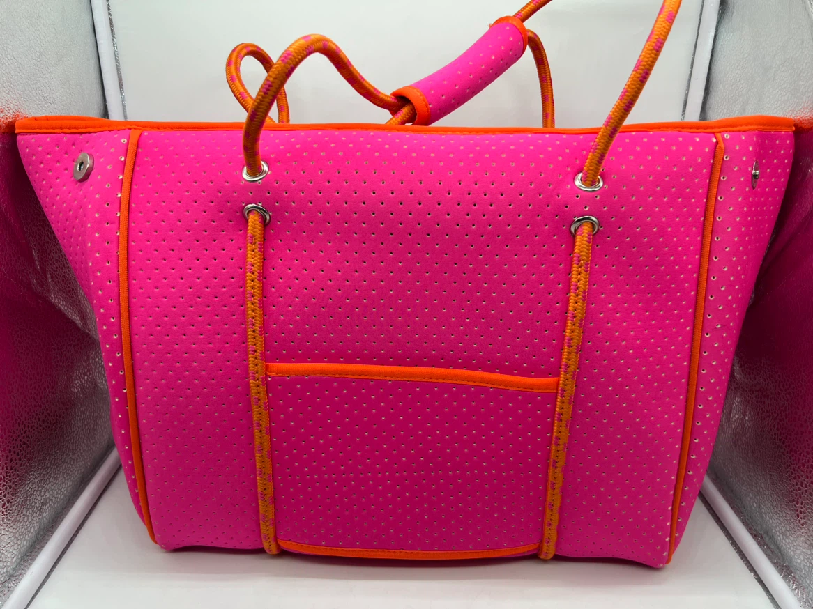 Bag & Bougie x SabiChic Neoprene Tote - photo 4