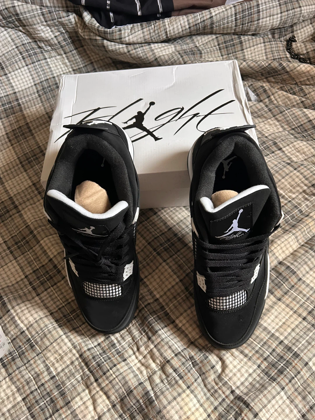 Jordan 4 white thunders size 13 Sneakers