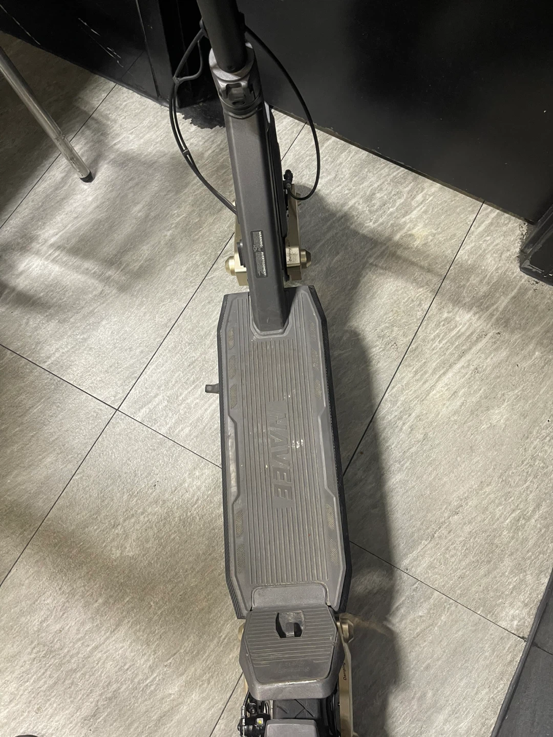 NAVEE Electric Scooter - photo 2