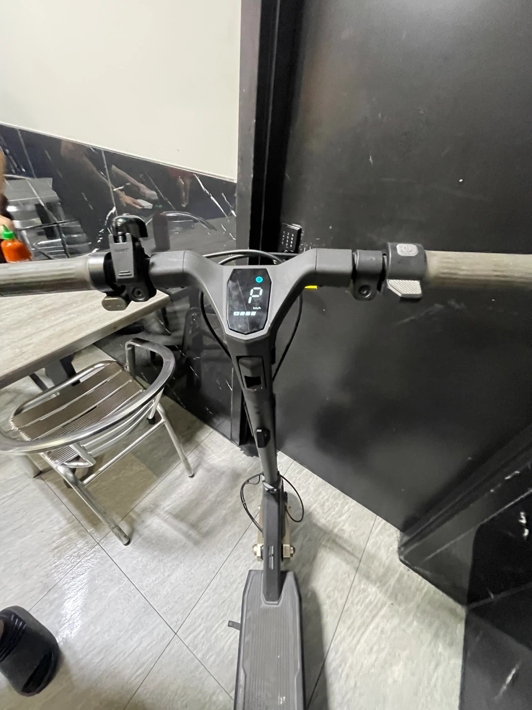 NAVEE Electric Scooter - photo 4