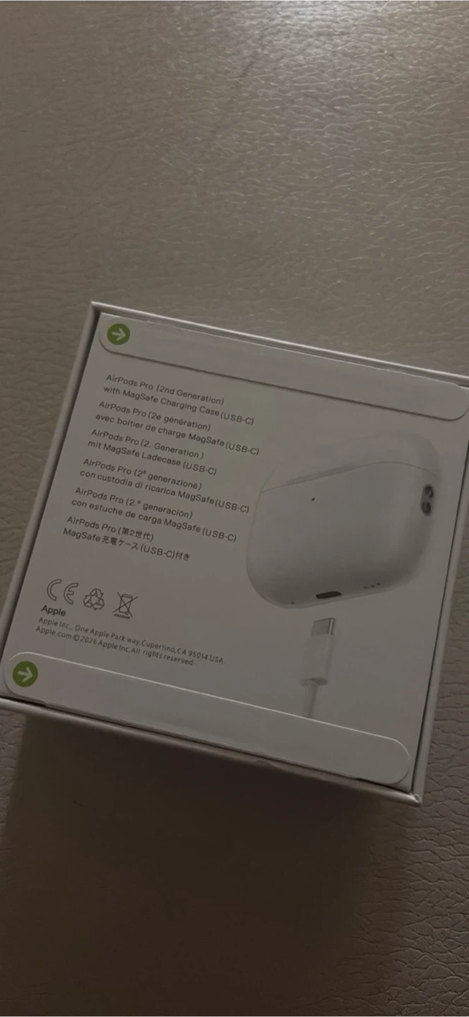Apple AirPods Pro (2nd generation) with MagSafe Charging Case - photo 3