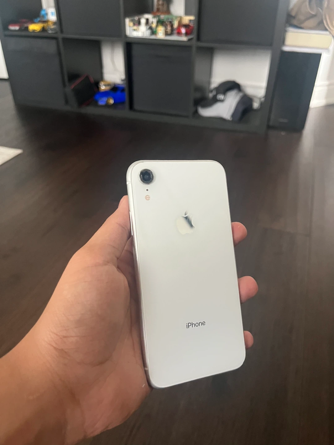 Apple iPhone XR White-mint condition - photo 2
