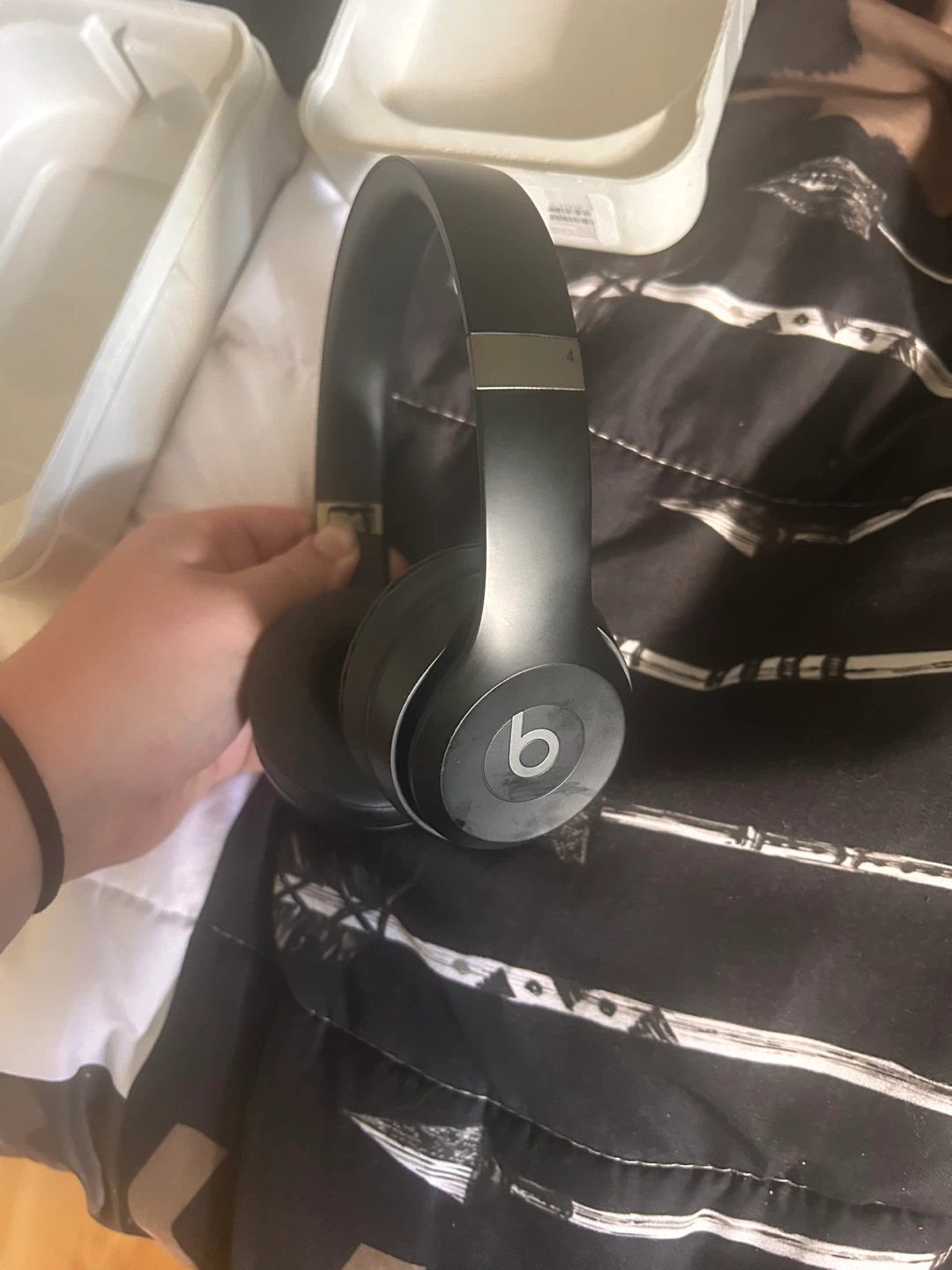 Beats Studio Pro Wireless Headphones - photo 3