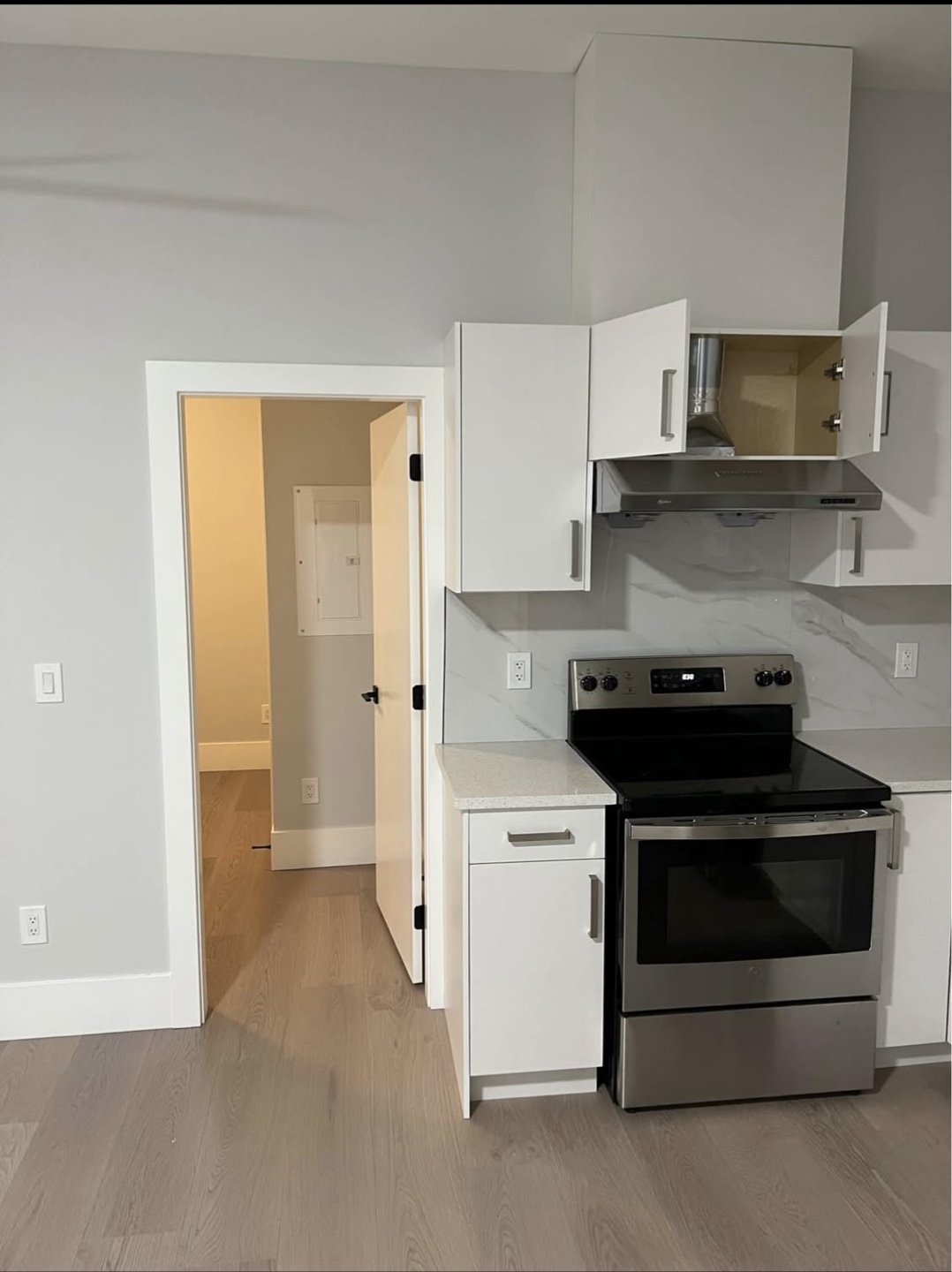 Basement for rent - photo 4
