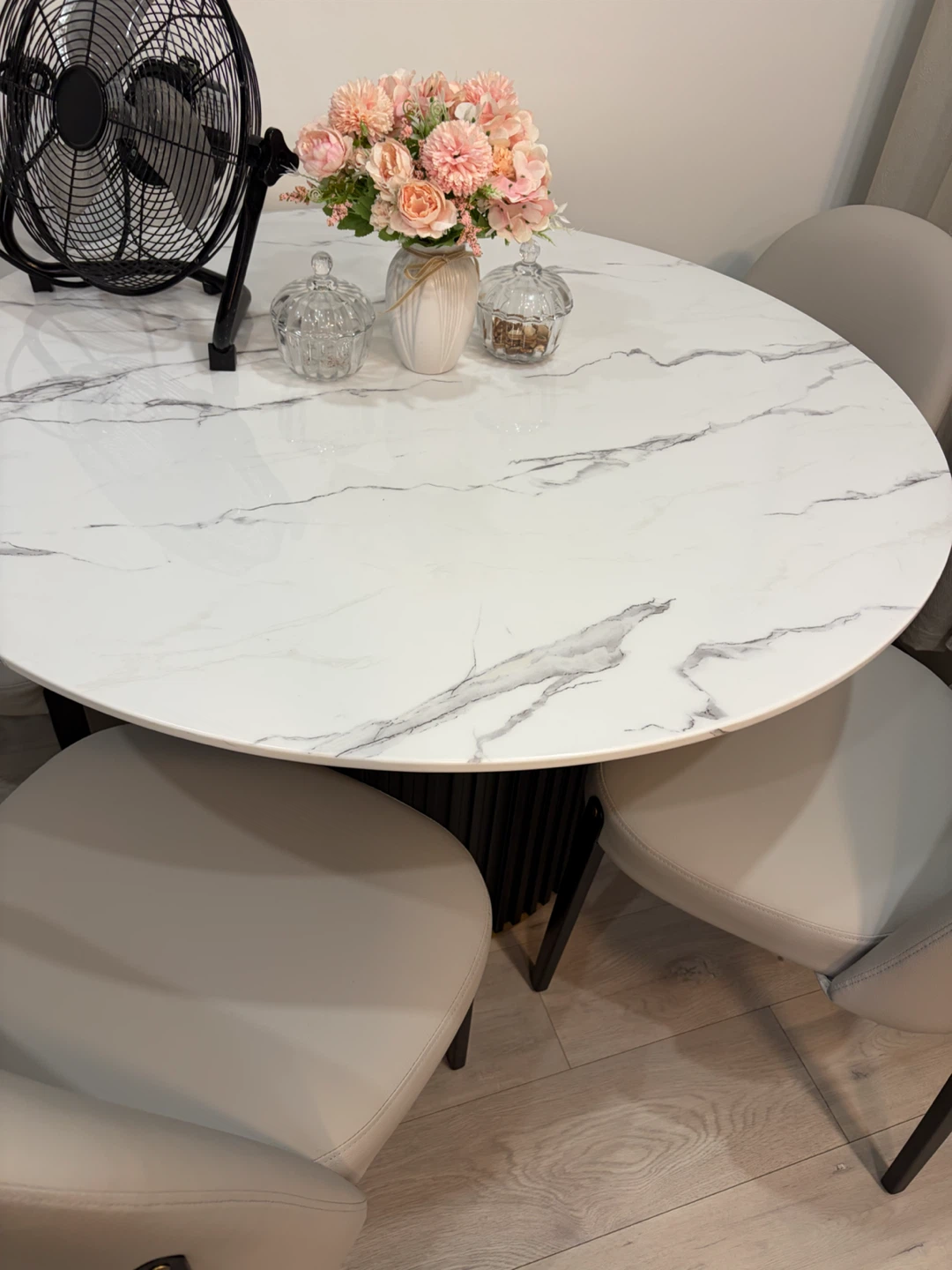 Dinning table
