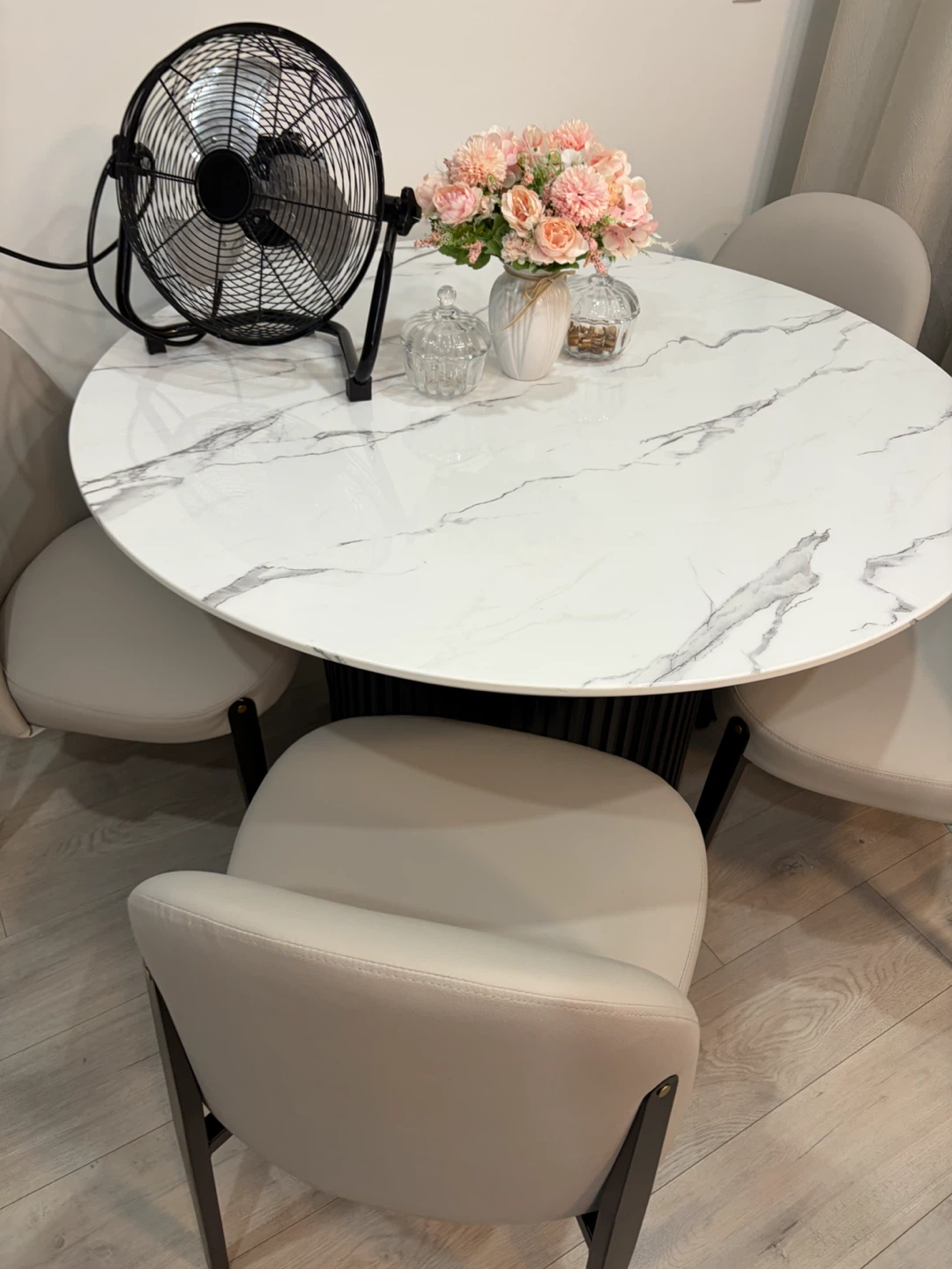 Dinning table - photo 2