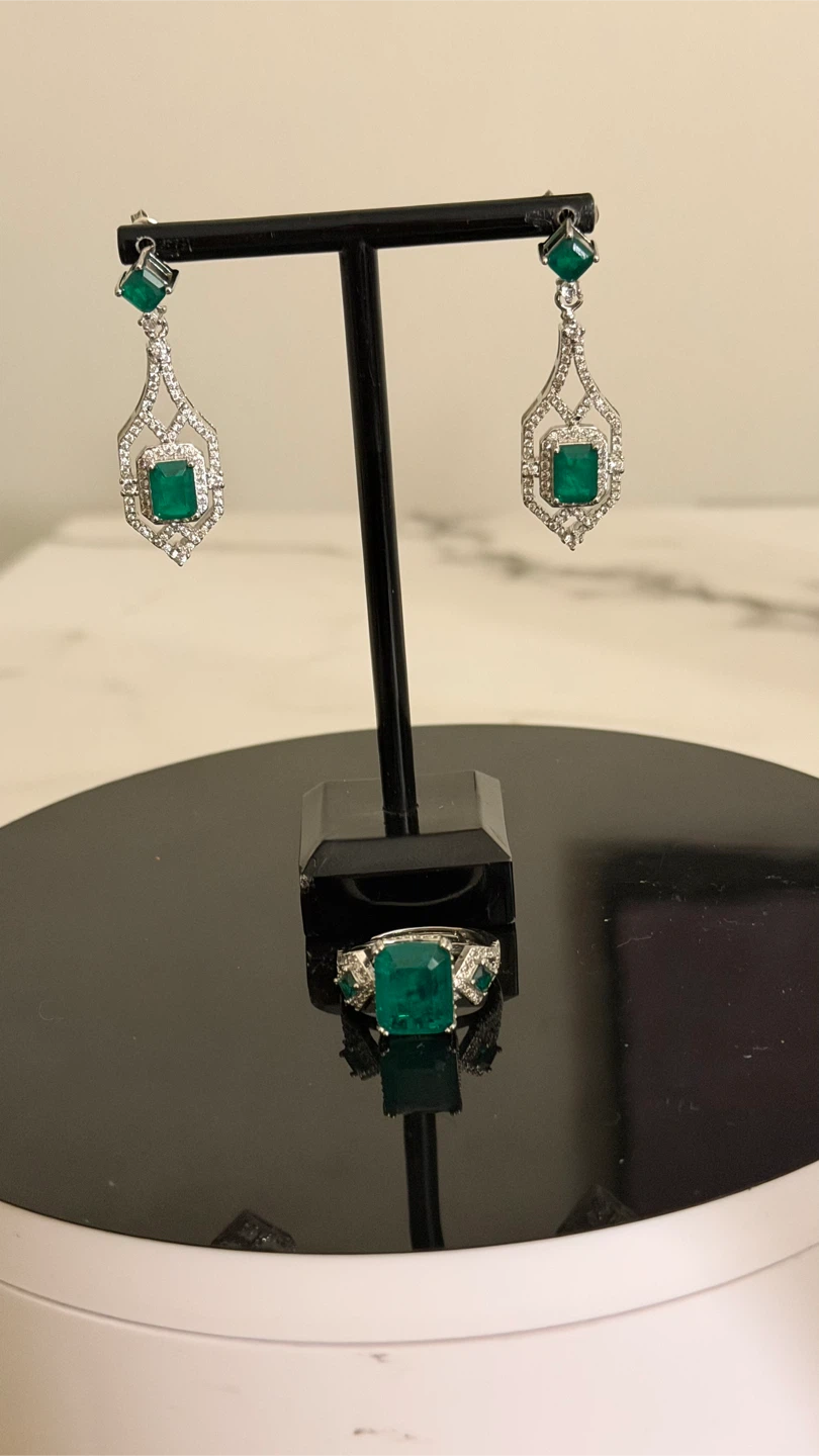 18k Emerald and Silver Tone Jewellery Set - photo 5