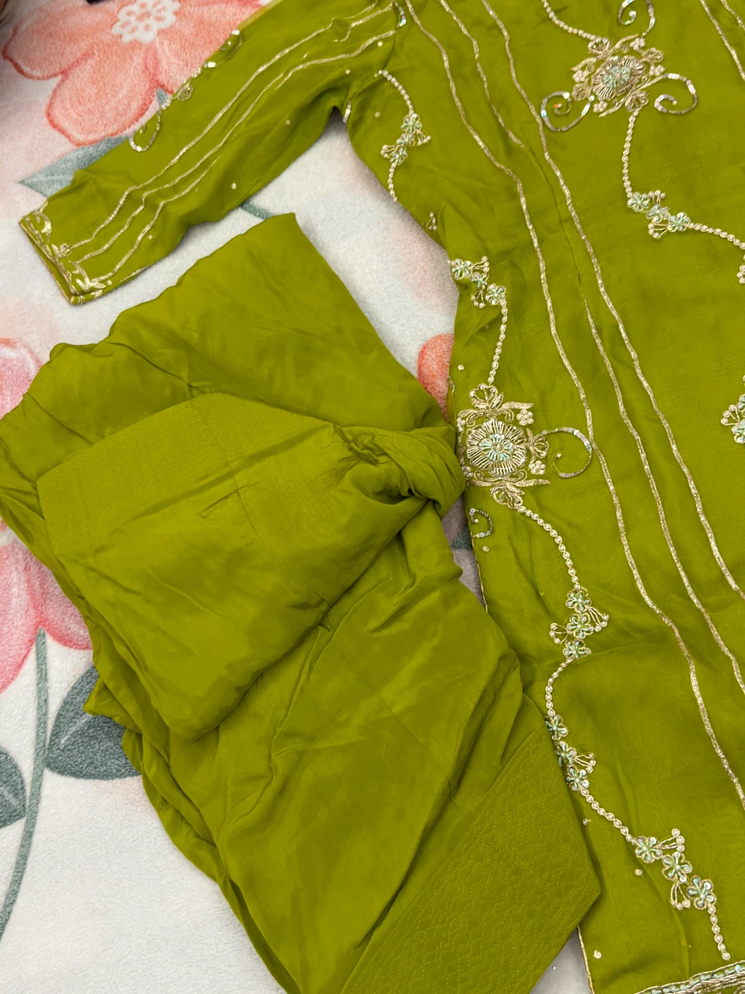 Lime Green Embroidered Salwar Kameez Suit - photo 4