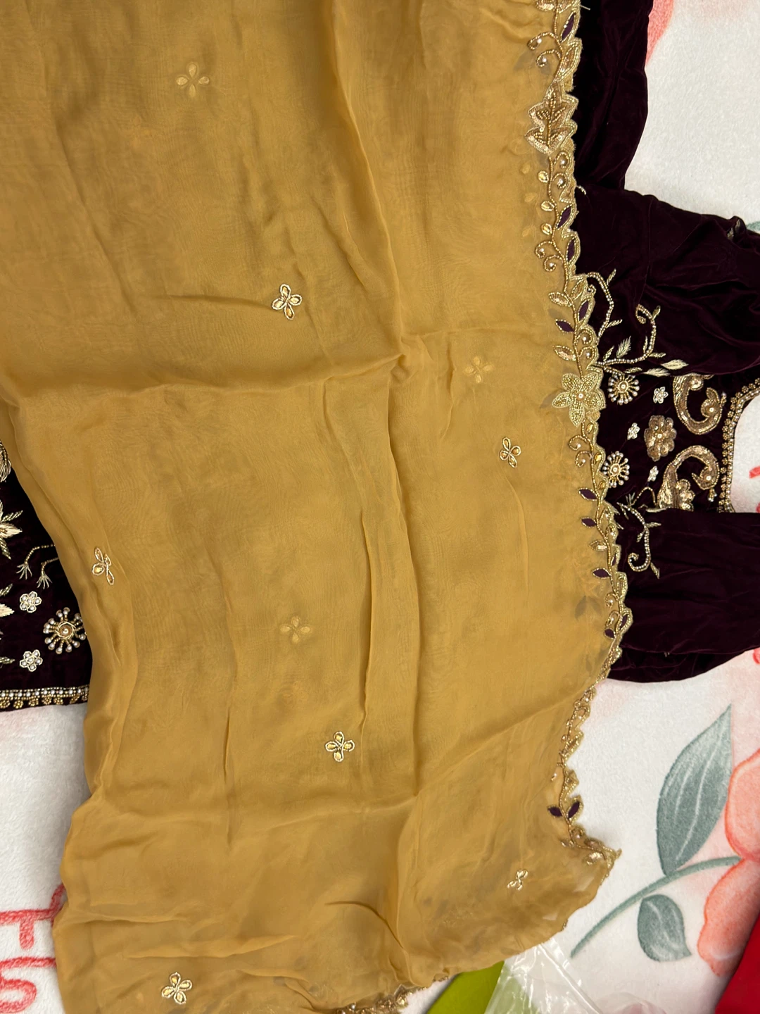 Velvet salwar suit  with Embroidered Dupatta - photo 5
