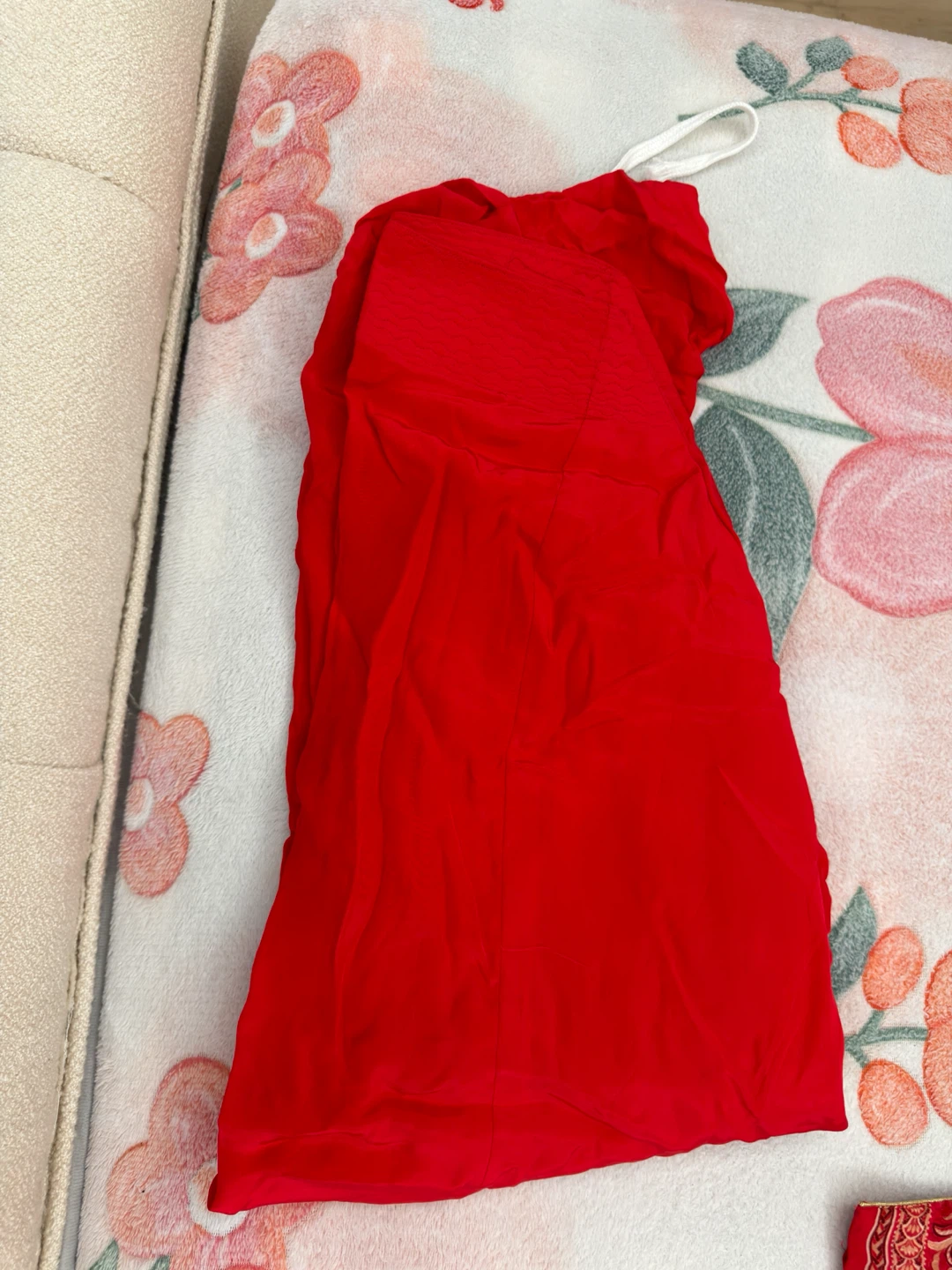 Red embroidered Kameez salwar  with dupatta - photo 2