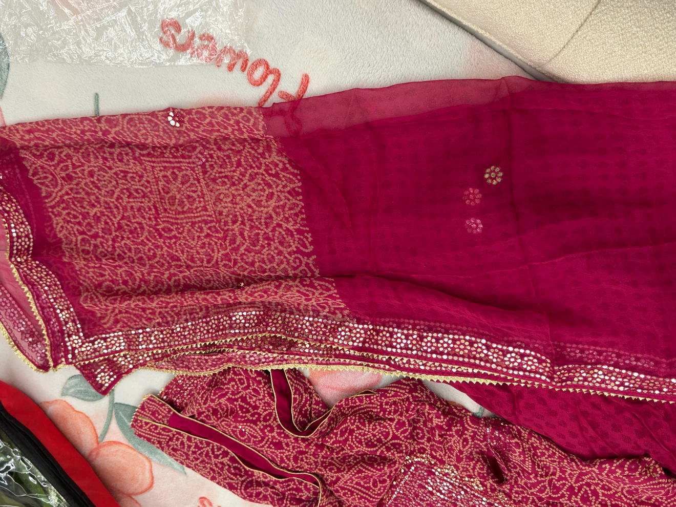 Pink Bandhani Print Kurti with Sequins and Dupatta - photo 3