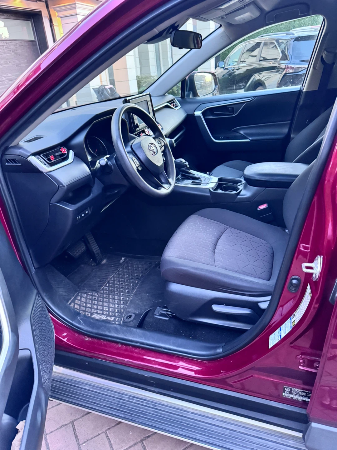2020 Toyota RAV4 LE AWD SUV - photo 3