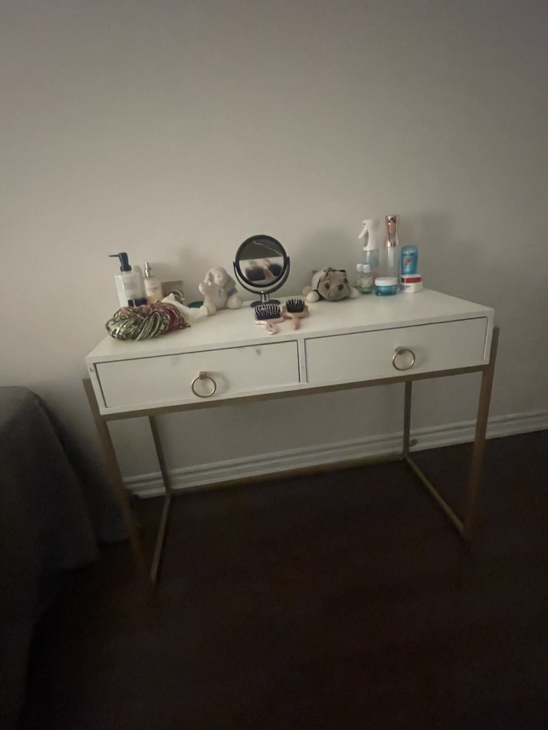 Vanity desk - photo 3