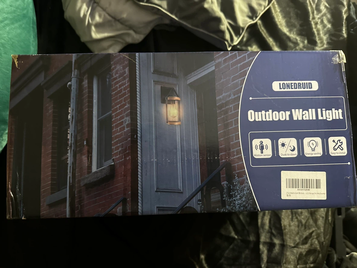 LONEDRUID Outdoor Wall Light - Motion Sensor