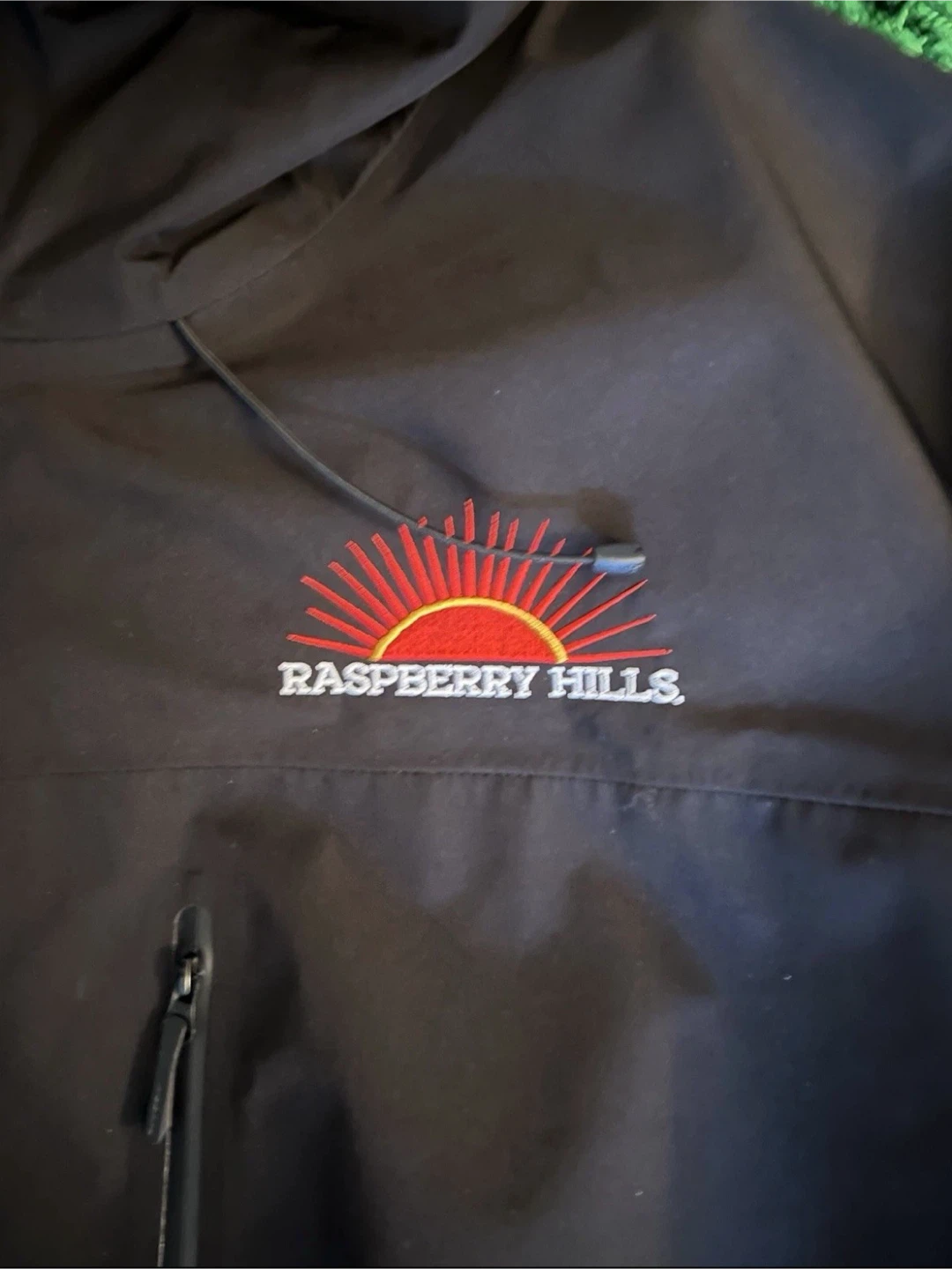 Raspberry Hills windbreaker - photo 2