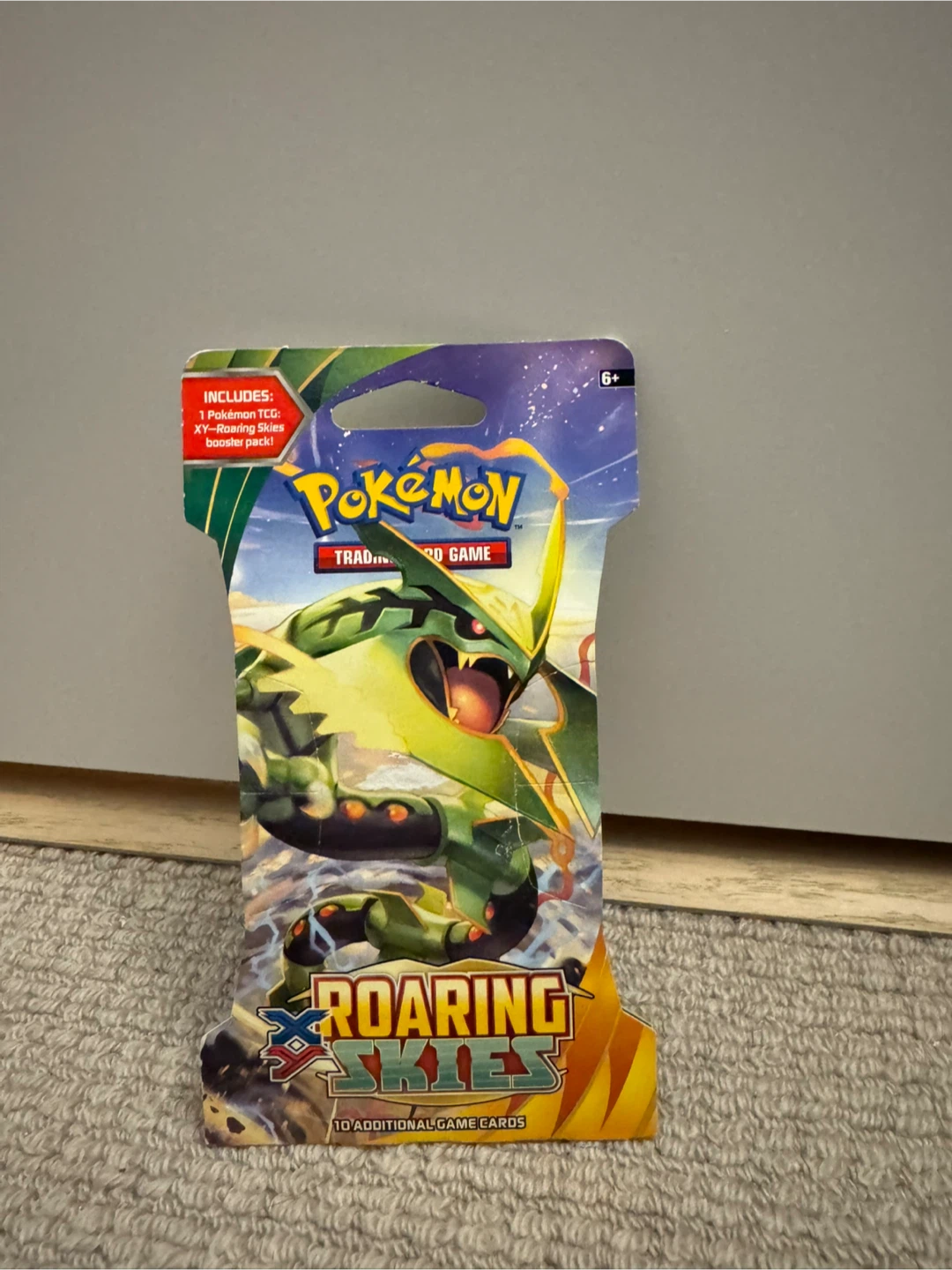 Xy roaring skies sleeve booster pack