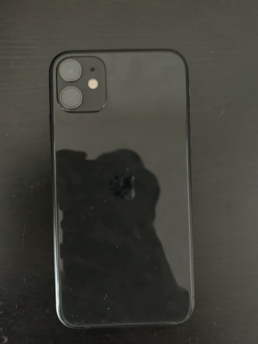 iPhone 11 excellent condition