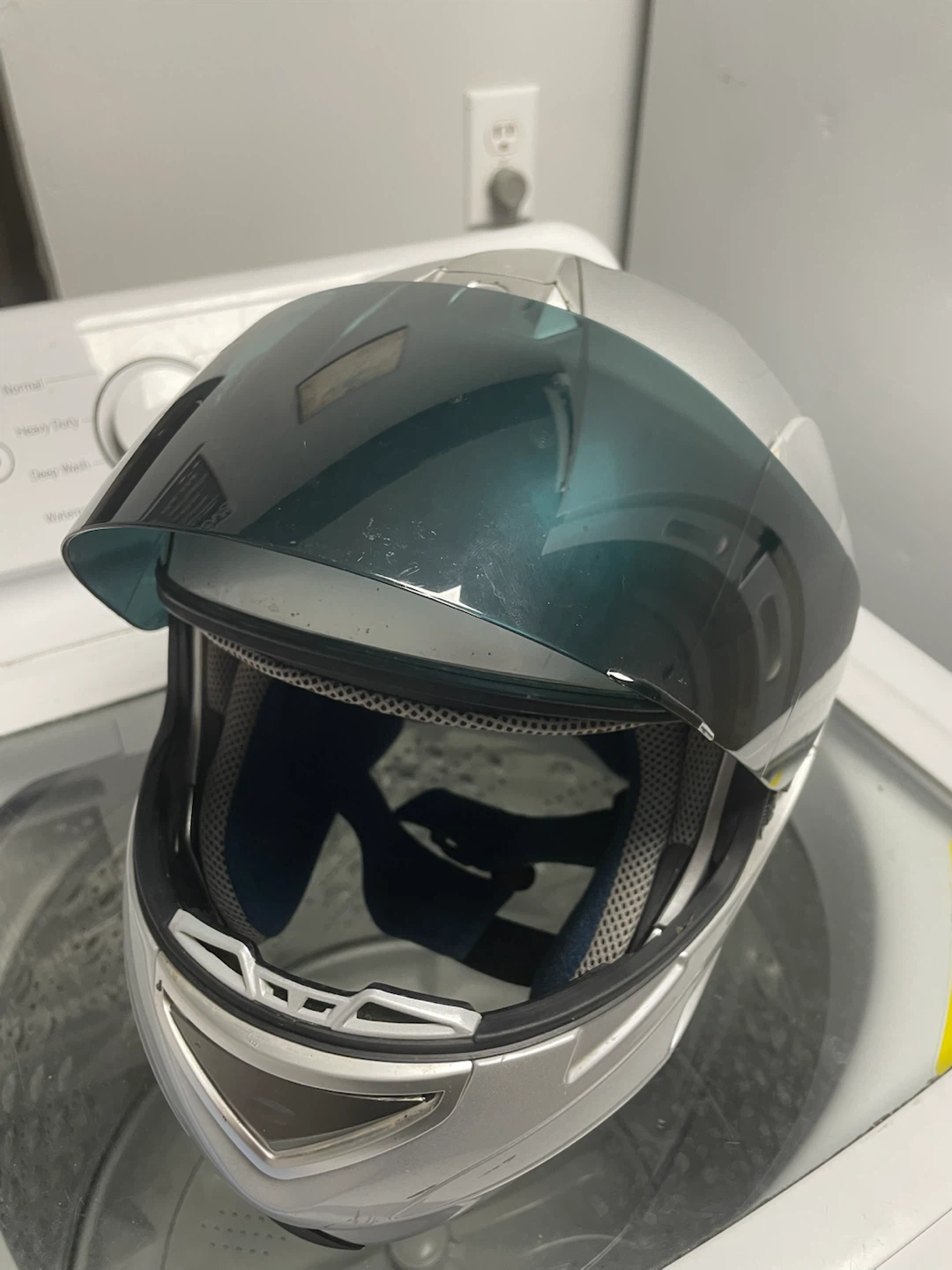 motorcycle helmet - photo 4