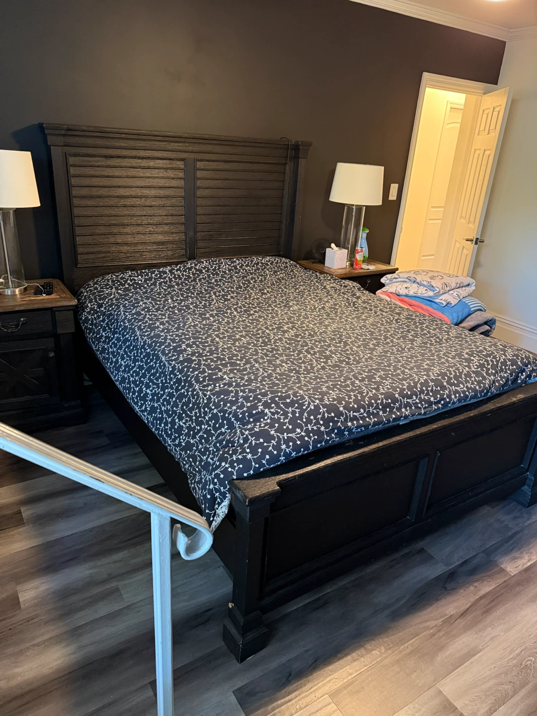 Black Wood Nightstand with Drawer and Cabinet