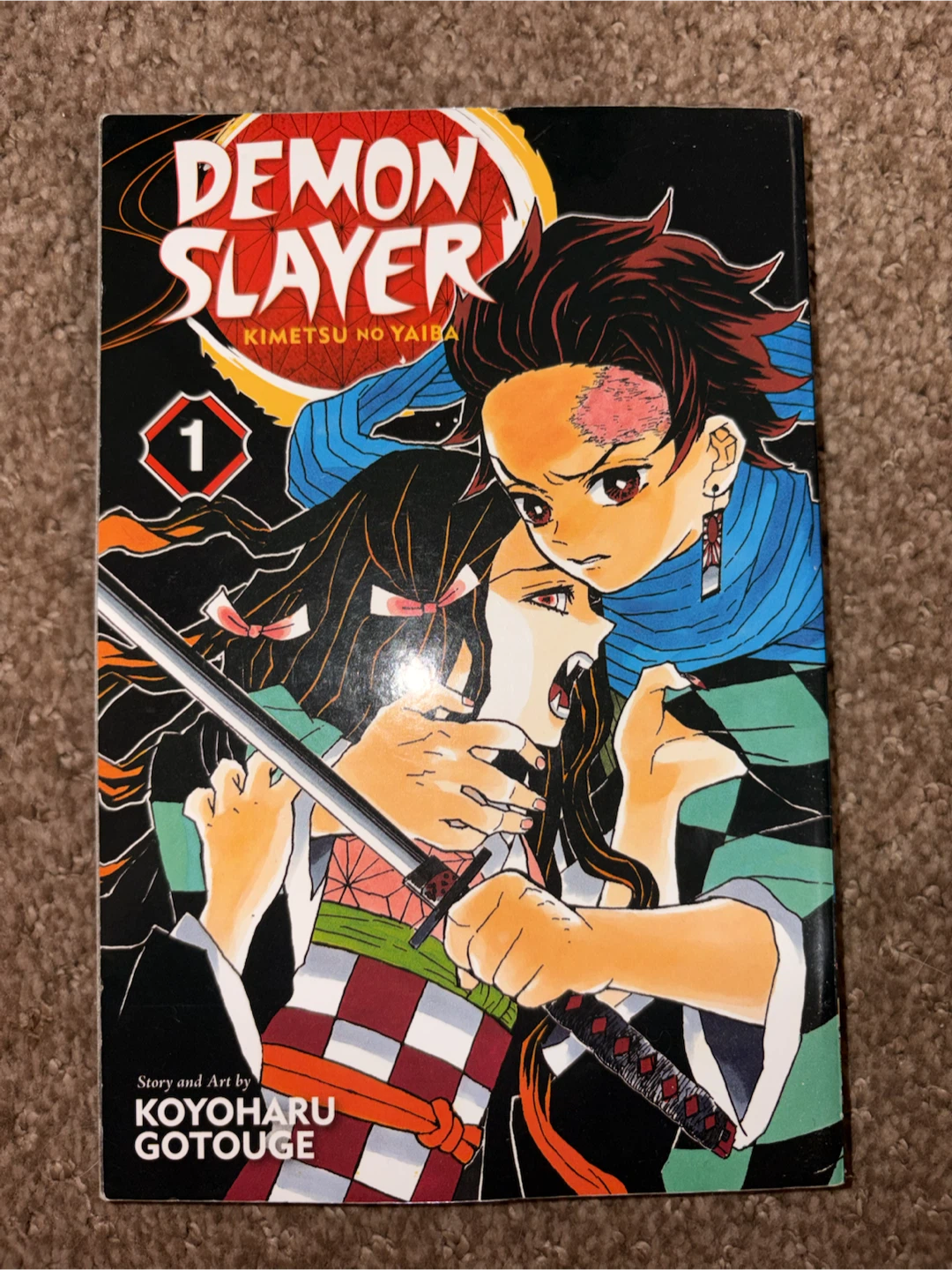 Demon Slayer: Kimetsu no Yaiba Manga Set - photo 3
