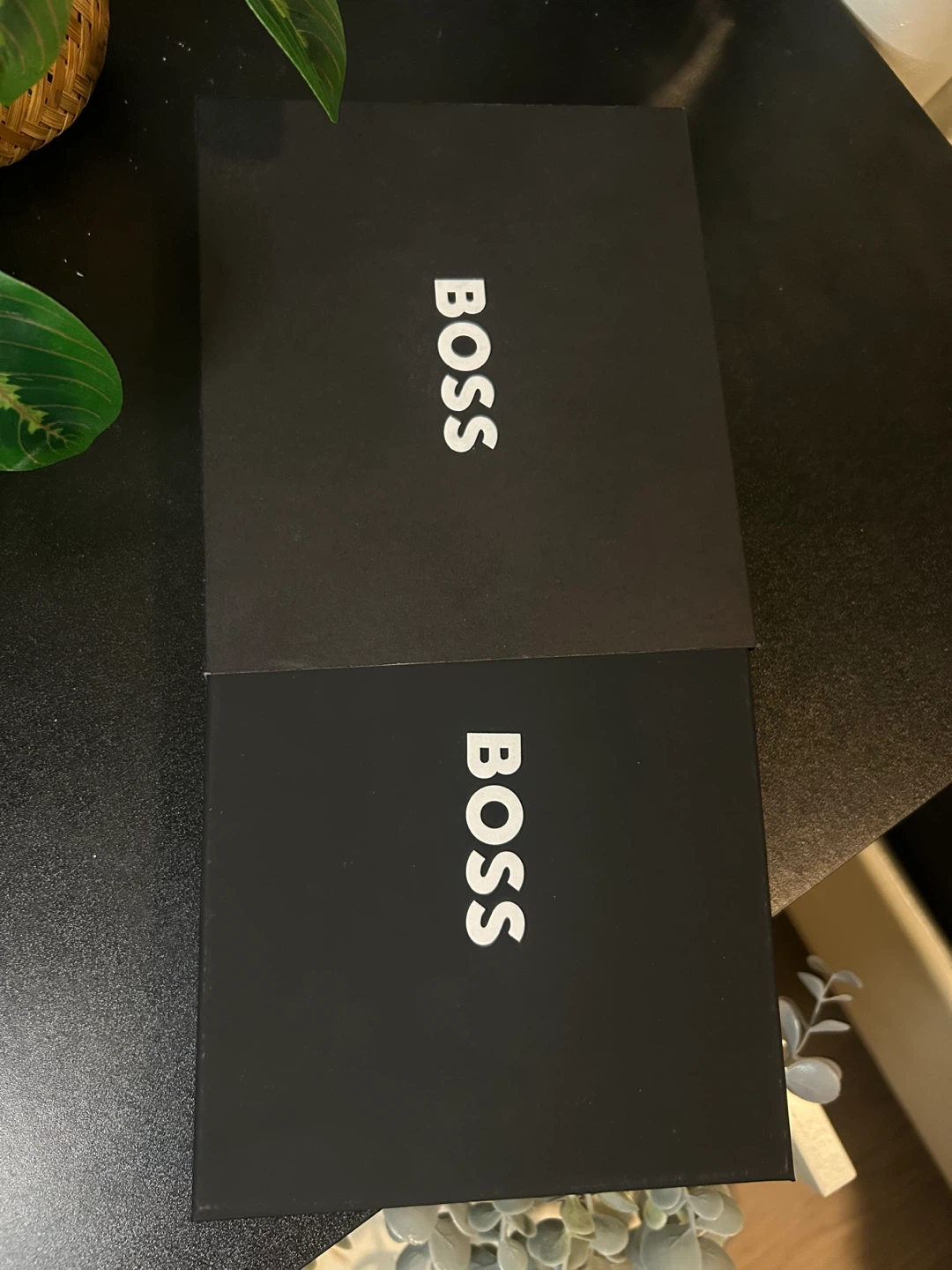BOSS Wallet, Keychain, and fountain pen Gift Set (Brand New) - photo 4