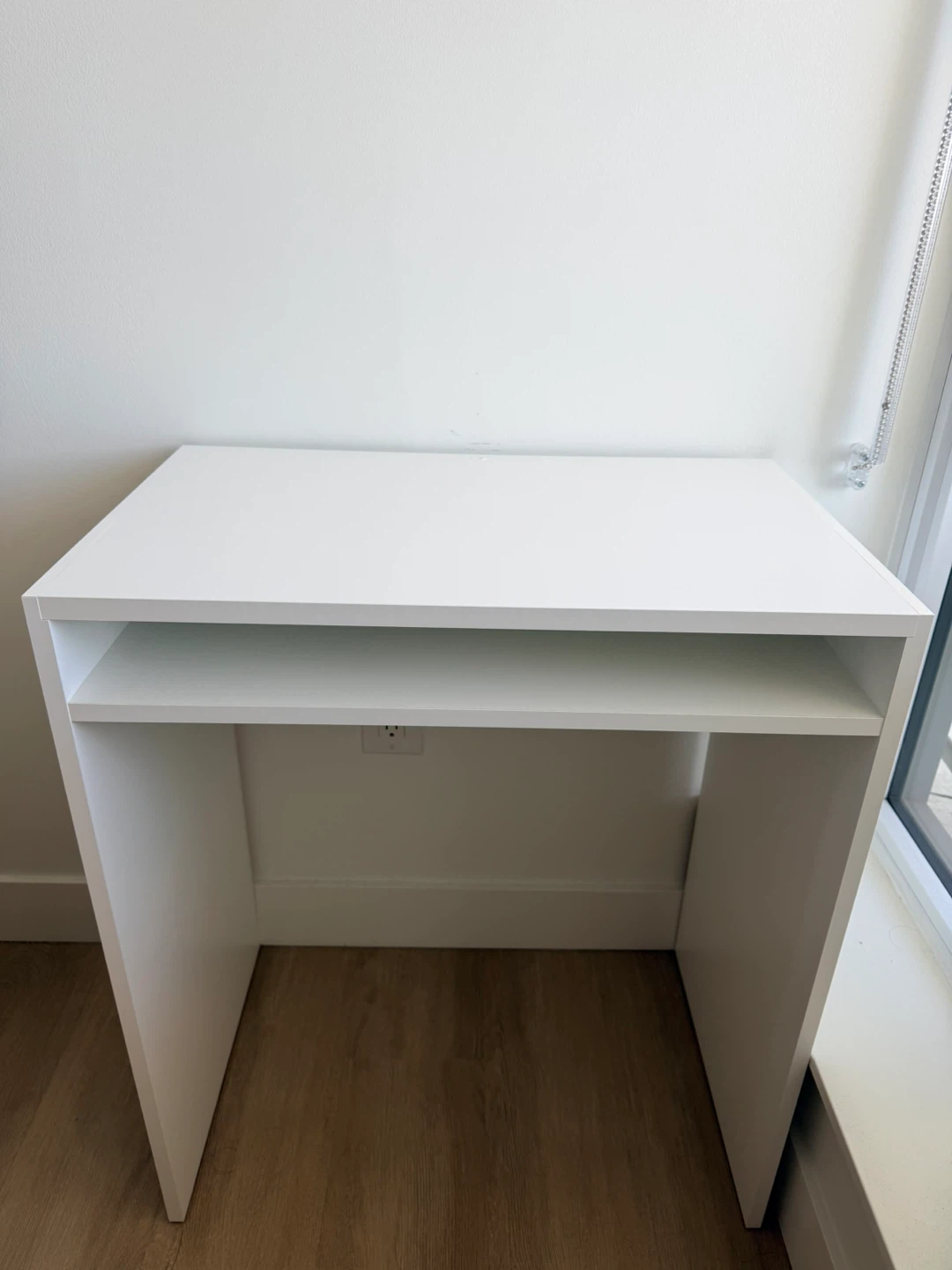 IKEA small desk with chair and cushion - photo 2