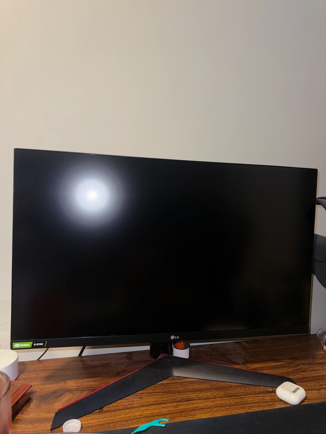 LG UltraGear 27” 1440p 144Hz Gaming Monitor – G-SYNC Compatible