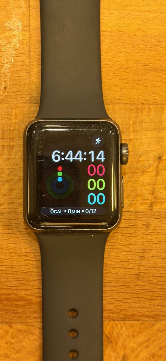Apple Watch Series 3 38 mm - photo 3