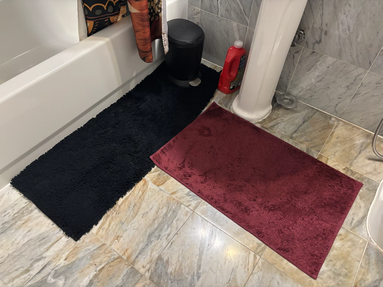 Set of 2 Bath Mats - Black and Burgundy