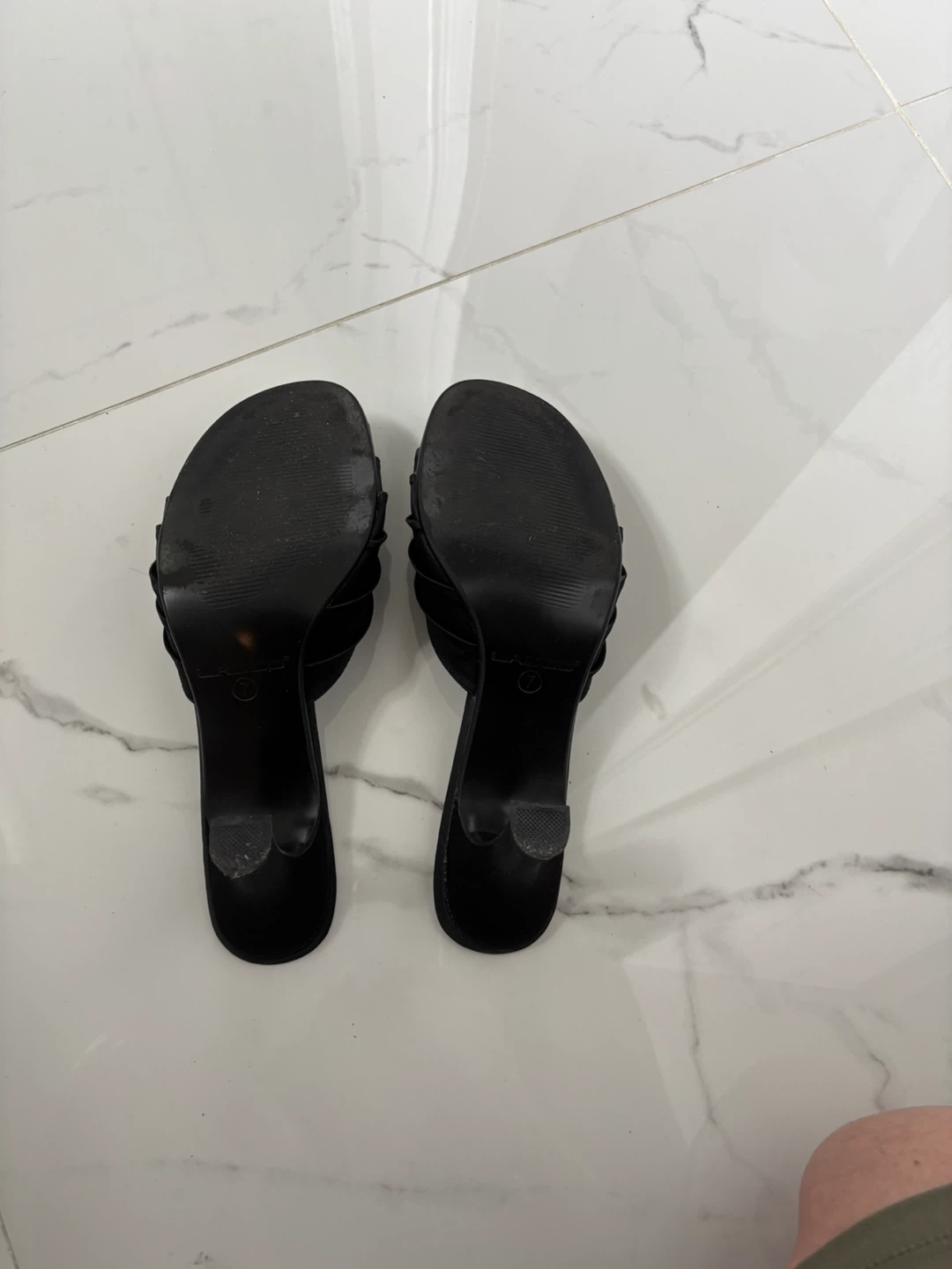 LASCO black heeled slide sandals - photo 4