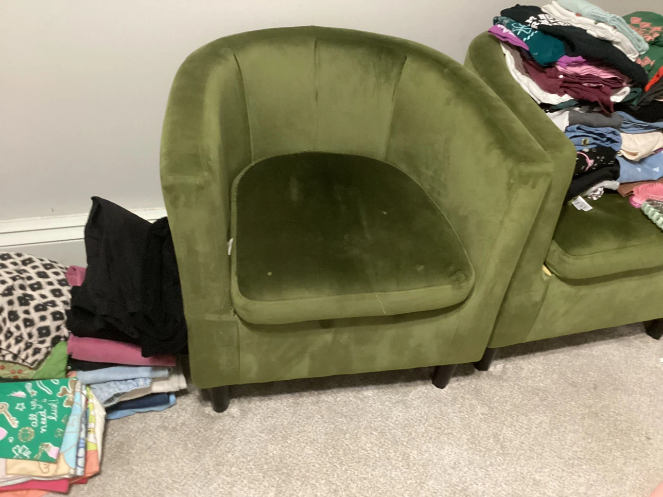Olive Green Velvet Armchair - photo 2