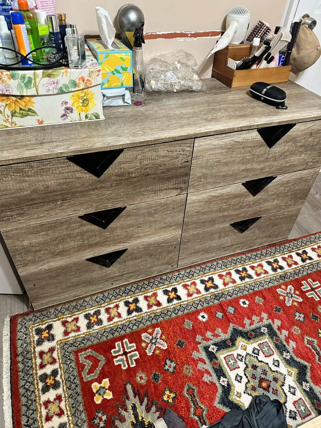 Wood Dresser with 6 Drawers