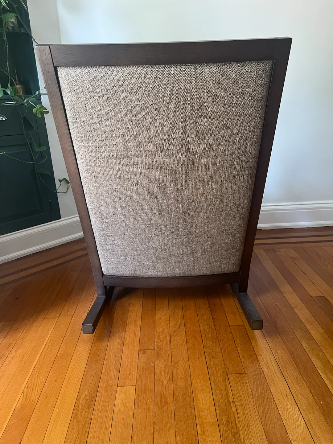 Modern Upholstered Rocking Chair - Wood Frame - photo 3