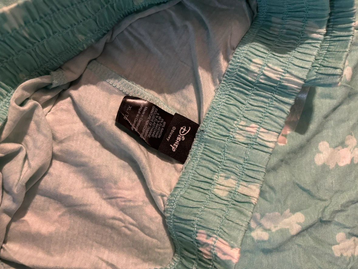 NWOT Disney Pyjama Set - XL - photo 2