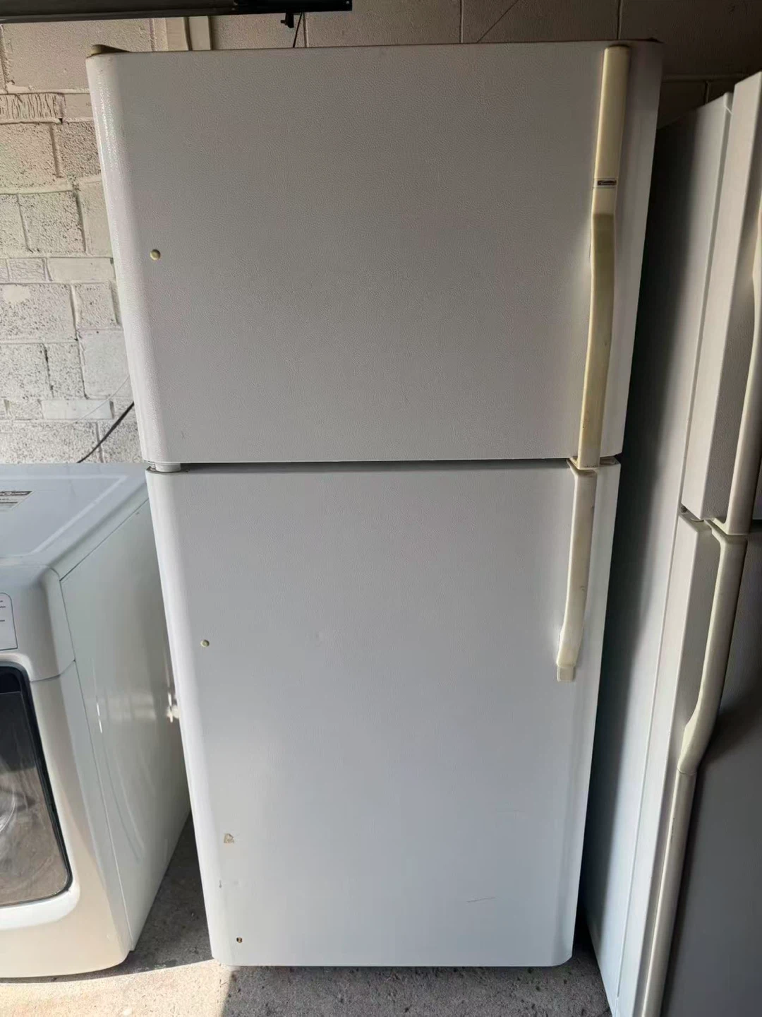 Good condition Kenmore fridge $230 - photo 2