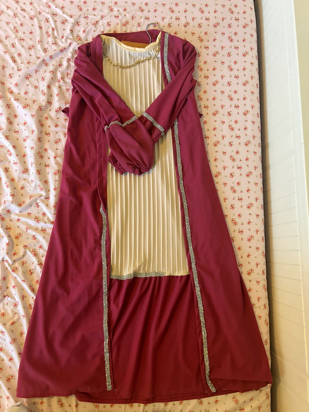 Red Abaya