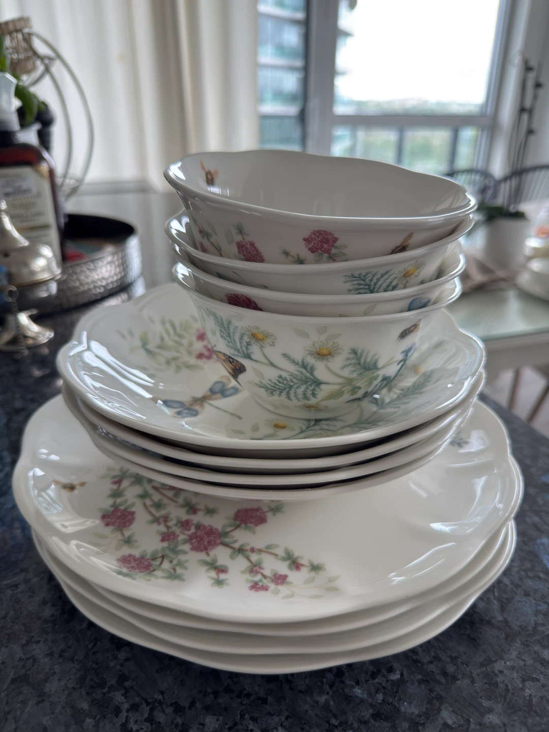 Lenox 12-piece Dinnerware Set