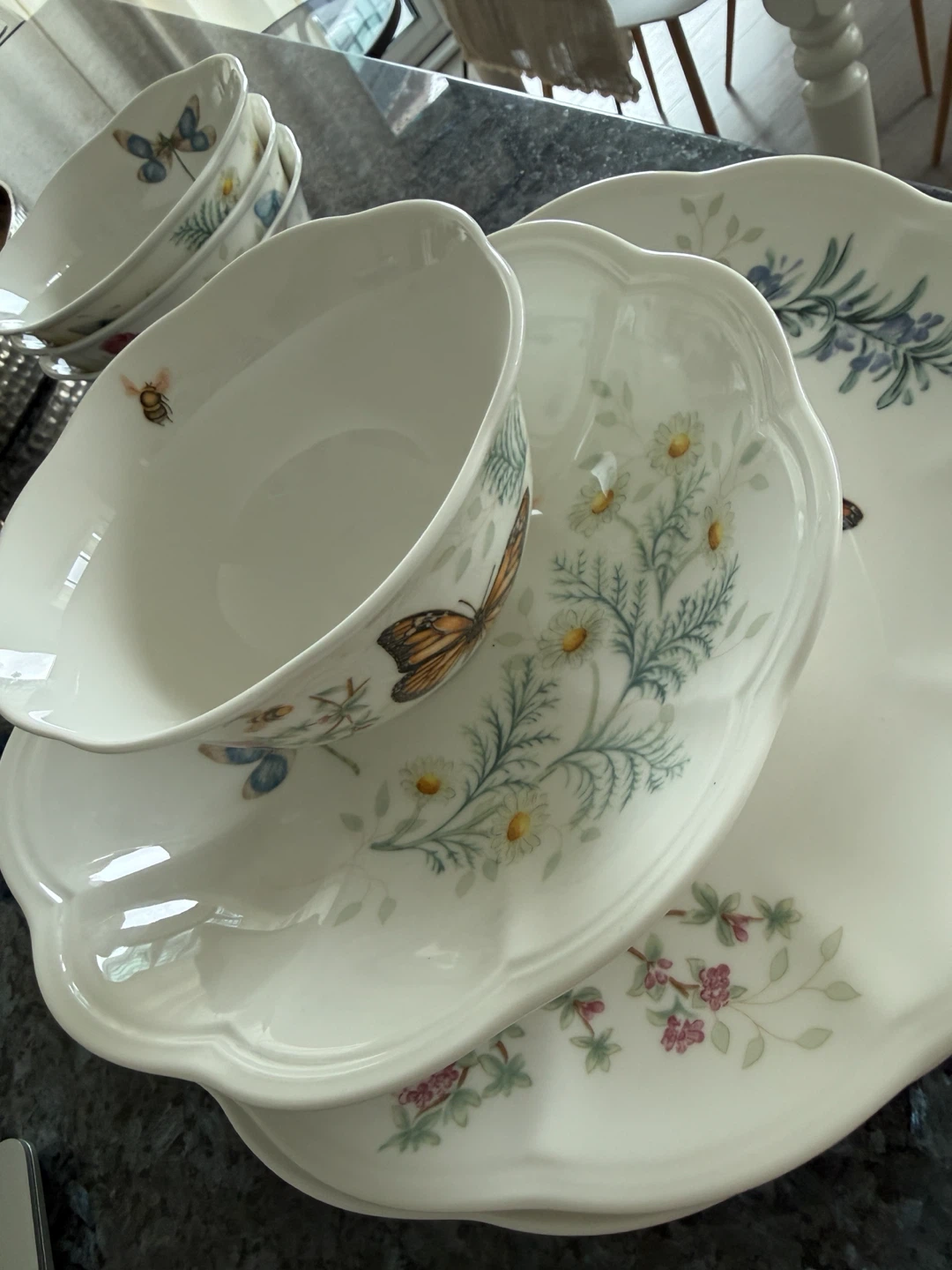 Lenox 12-piece Dinnerware Set - photo 2