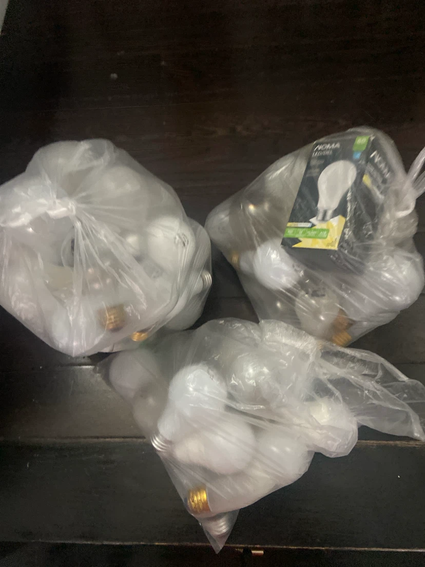 NOMA LED Light Bulbs - Pack of 3 - photo 2