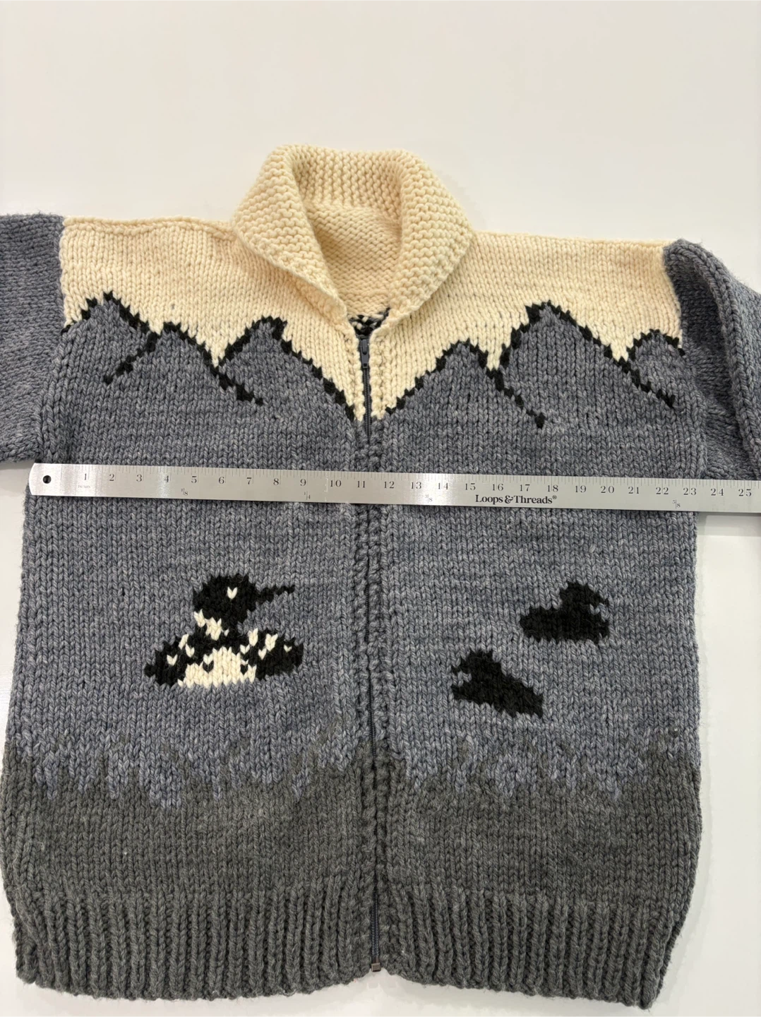 Hand-Knit Loon Cardigan Canadiana Shawl Collar Oversized - photo 3