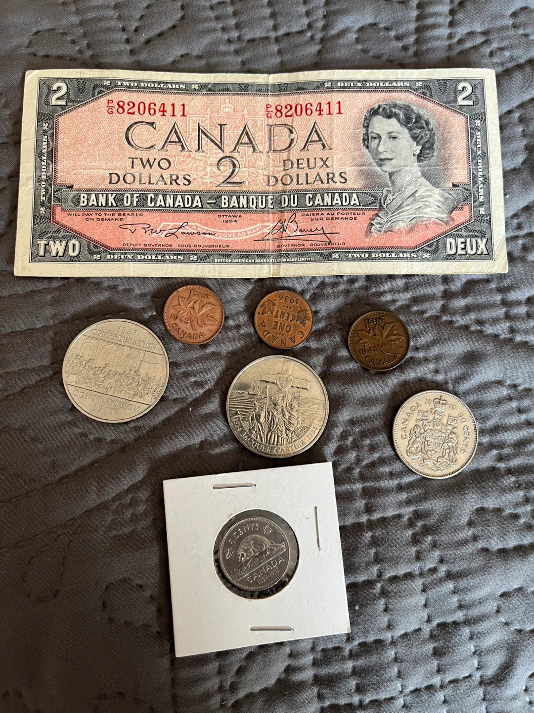 Canadian Banknotes and Coins Collection